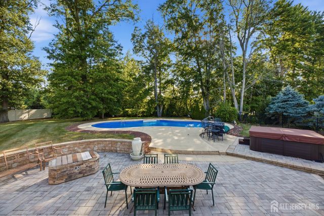 17 Santa Fe Avenue, Old Bridge, NJ 08857