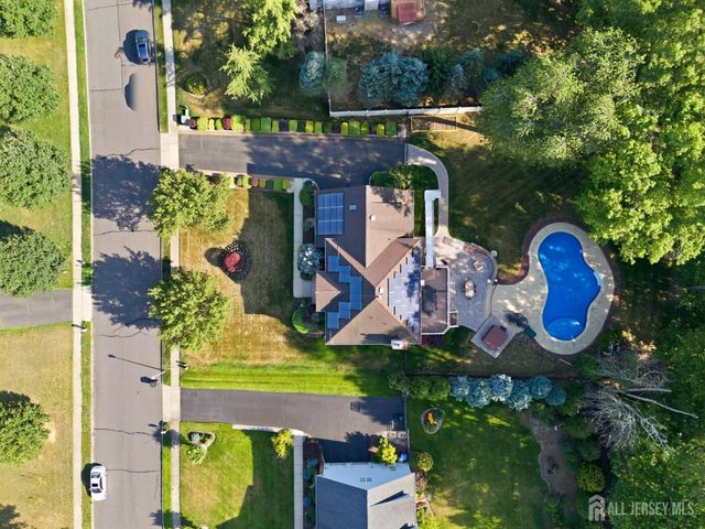 17 Santa Fe Avenue, Old Bridge, NJ 08857
