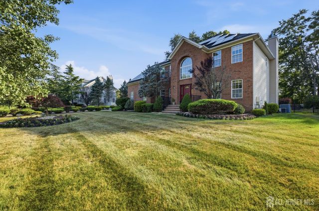 17 Santa Fe Avenue, Old Bridge, NJ 08857