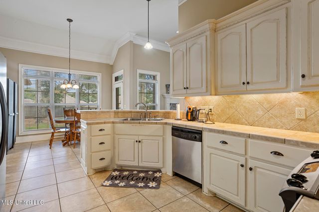124 Ashbrooke Boulevard, Madison, MS 39110