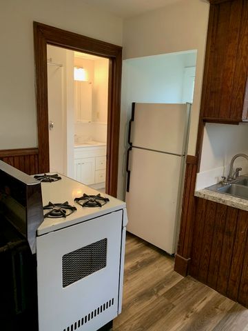 274 Waterman Avenue 4, Smithfield, RI 02917