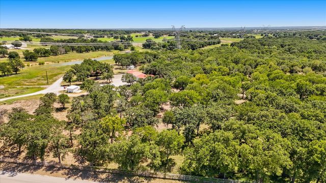 283 County Road 4794, Boyd, TX 76023