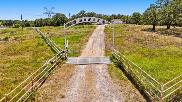 283 County Road 4794, Boyd, TX 76023