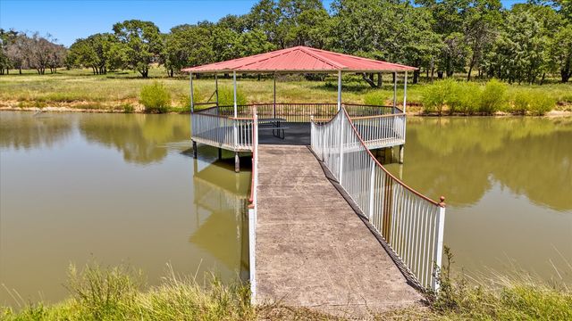 283 County Road 4794, Boyd, TX 76023