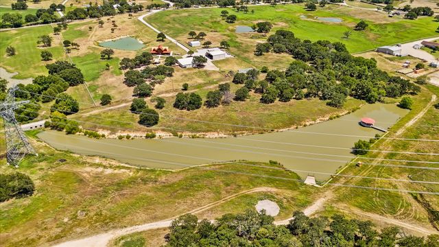 283 County Road 4794, Boyd, TX 76023