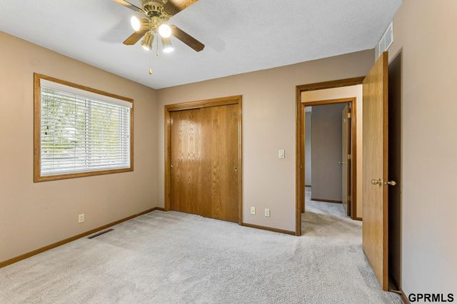 1801 Bristol Street, Papillion, NE 68046