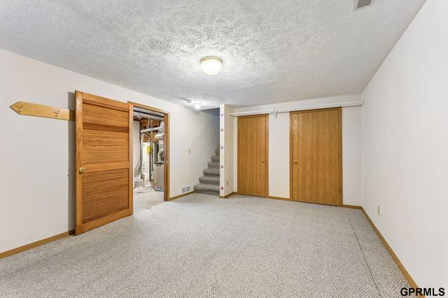 1801 Bristol Street, Papillion, NE 68046