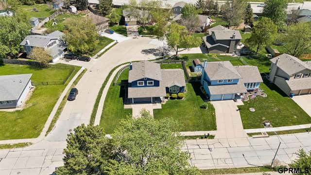 1801 Bristol Street, Papillion, NE 68046