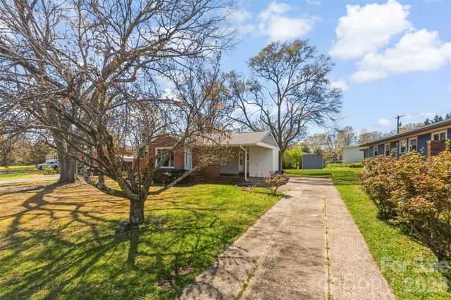 1213 E Park Drive, Gastonia, NC 28054