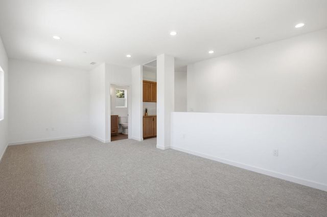 707 Lingel Dr, El Cajon, CA 92019