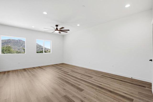 707 Lingel Dr, El Cajon, CA 92019
