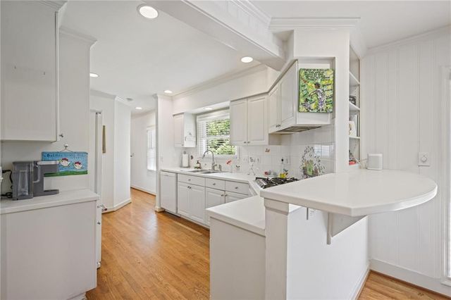 1960 Brookview Drive NW, Atlanta, GA 30318