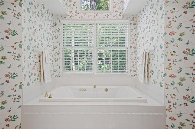 1960 Brookview Drive NW, Atlanta, GA 30318