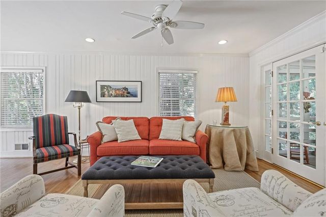 1960 Brookview Drive NW, Atlanta, GA 30318