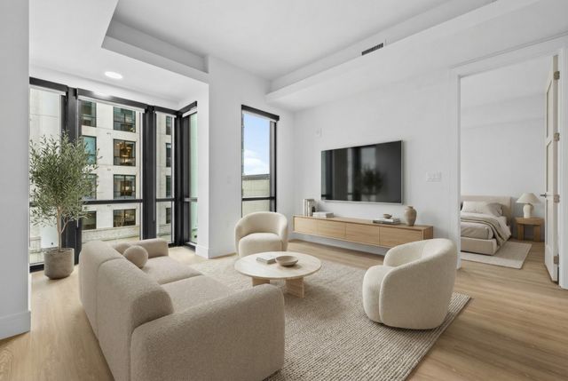 930 Commerce St Apt 508, Nashville, TN 37203