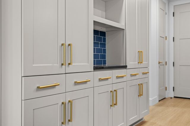 930 Commerce St Apt 508, Nashville, TN 37203