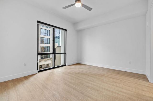 930 Commerce St Apt 508, Nashville, TN 37203