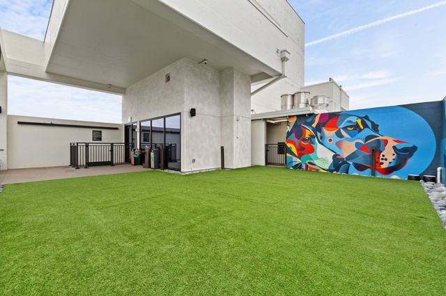 930 Commerce St Apt 508, Nashville, TN 37203