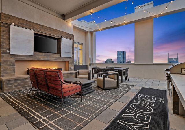 930 Commerce St Apt 508, Nashville, TN 37203