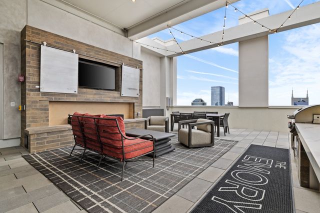 930 Commerce St Apt 508, Nashville, TN 37203