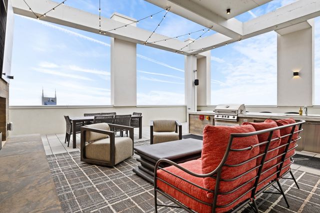 930 Commerce St Apt 508, Nashville, TN 37203