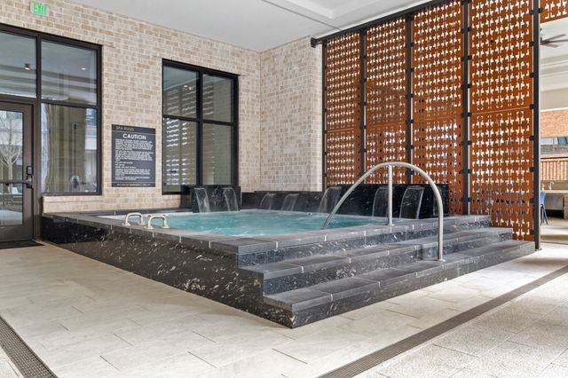 930 Commerce St Apt 508, Nashville, TN 37203