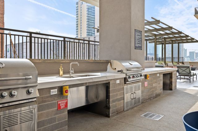 930 Commerce St Apt 508, Nashville, TN 37203