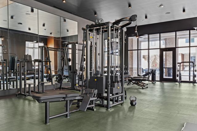 930 Commerce St Apt 508, Nashville, TN 37203