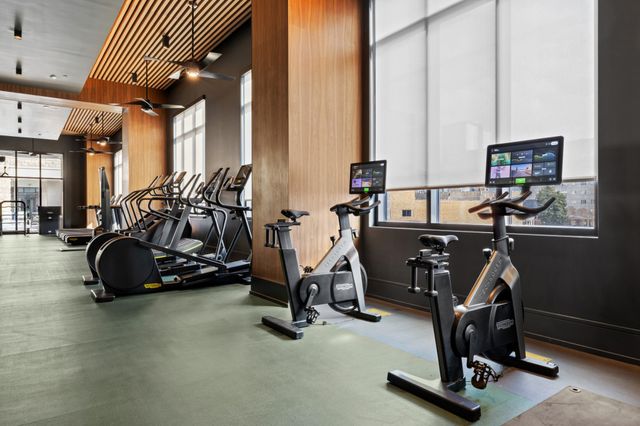 930 Commerce St Apt 508, Nashville, TN 37203