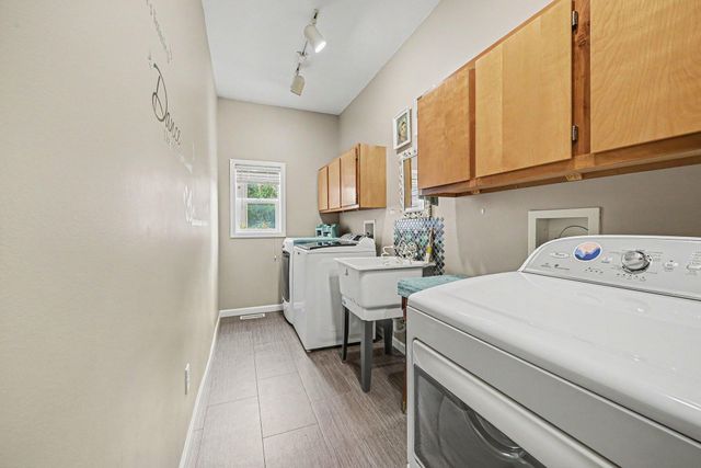 12320 Windsor Court, Burnsville, MN 55337