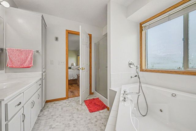 12320 Windsor Court, Burnsville, MN 55337