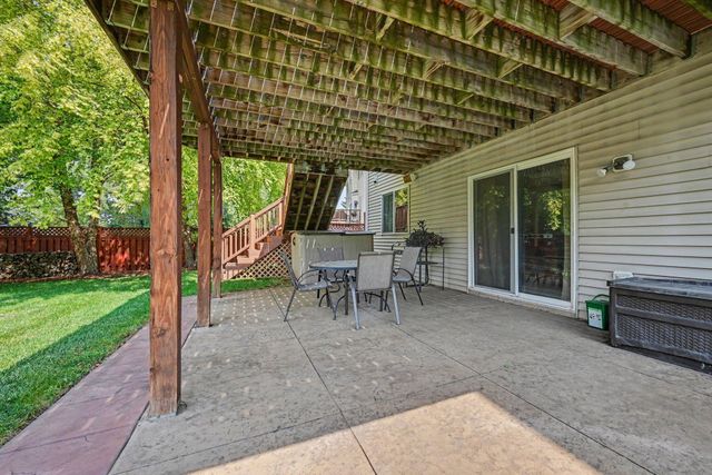 12320 Windsor Court, Burnsville, MN 55337