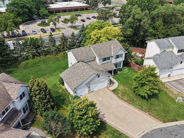 12320 Windsor Court, Burnsville, MN 55337