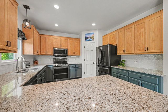 12320 Windsor Court, Burnsville, MN 55337