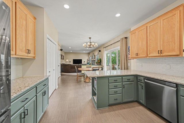 12320 Windsor Court, Burnsville, MN 55337