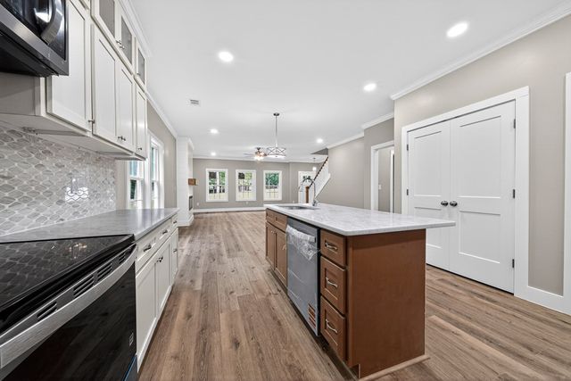 181 Twin Lakes Road, Waverly Hall, GA 31831