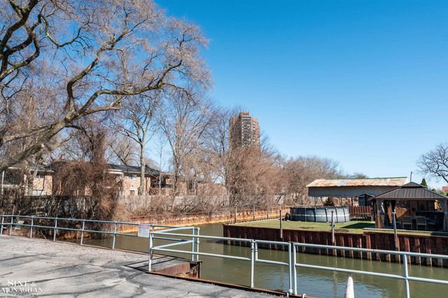 23041 Liberty Street, St Clair Shores, MI 48080