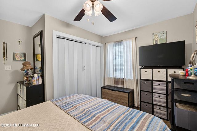 1002 Washington Street, Waveland, MS 39576