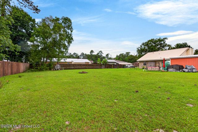 1002 Washington Street, Waveland, MS 39576