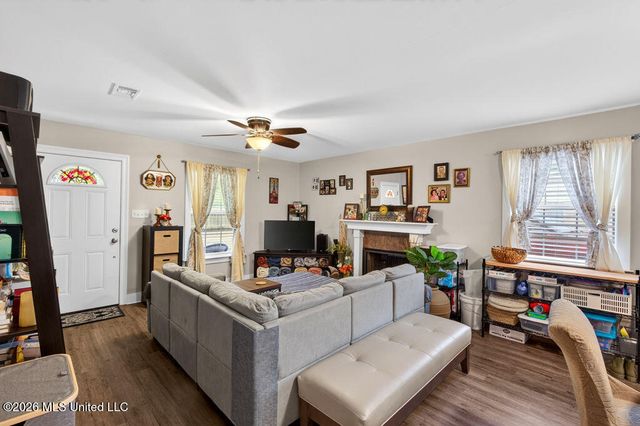 1002 Washington Street, Waveland, MS 39576