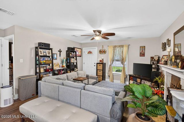 1002 Washington Street, Waveland, MS 39576