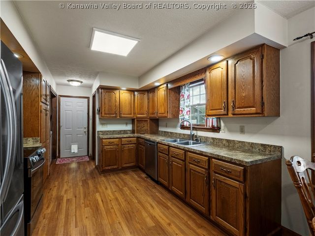 71 Shannon Drive, Hurricane, WV 25526