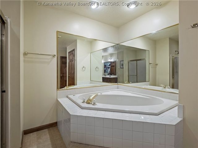 71 Shannon Drive, Hurricane, WV 25526