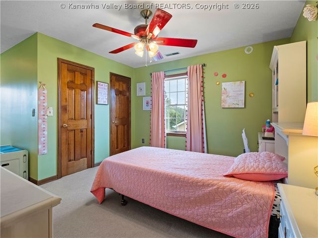 71 Shannon Drive, Hurricane, WV 25526