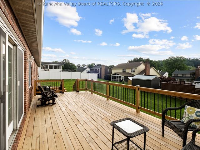 71 Shannon Drive, Hurricane, WV 25526