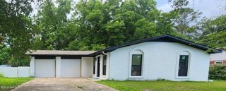 2020 University Street, Gautier, MS 39553