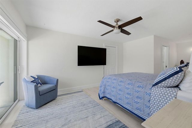 1974 HAWAII AVENUE NE, St Petersburg, FL 33703