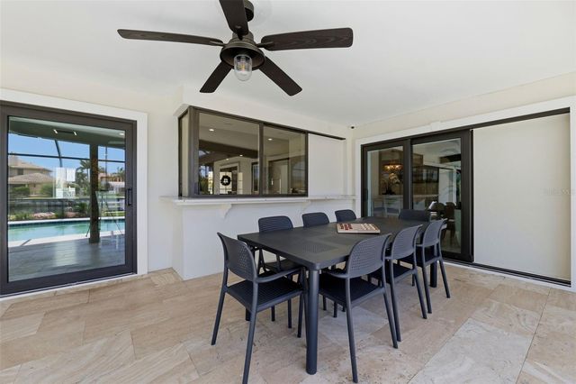 1974 HAWAII AVENUE NE, St Petersburg, FL 33703