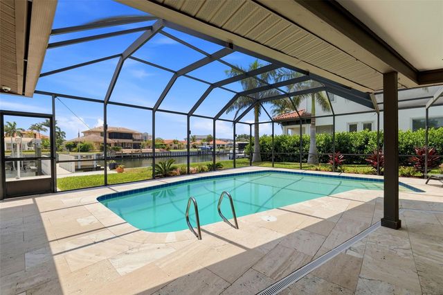 1974 HAWAII AVENUE NE, St Petersburg, FL 33703