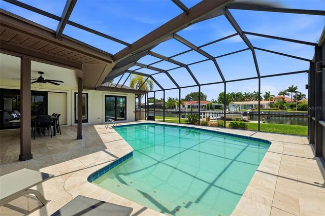 1974 HAWAII AVENUE NE, St Petersburg, FL 33703